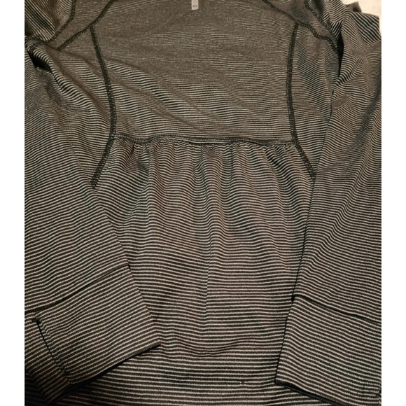 Women's Xersion Black & Gray Striped Long Sleeve Shirt Size M - Picture 5 of 10